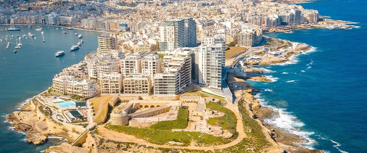 Apartment Exceptional 3-Bedroom Apartment, Sliema - Tigne Point! Malta