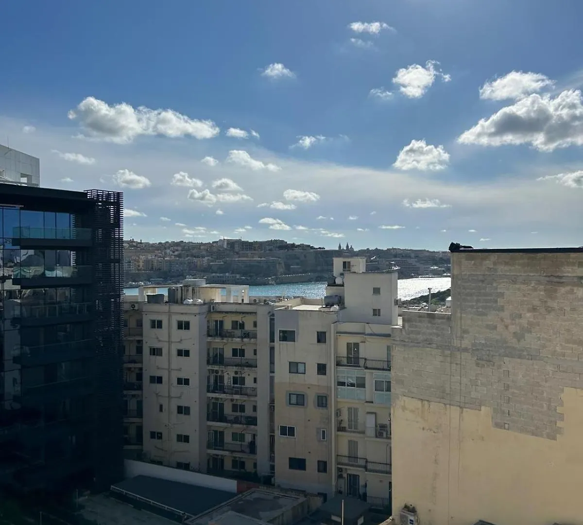 Exceptional 3-Bedroom Apartment, Sliema - Tigne Point! Apartment