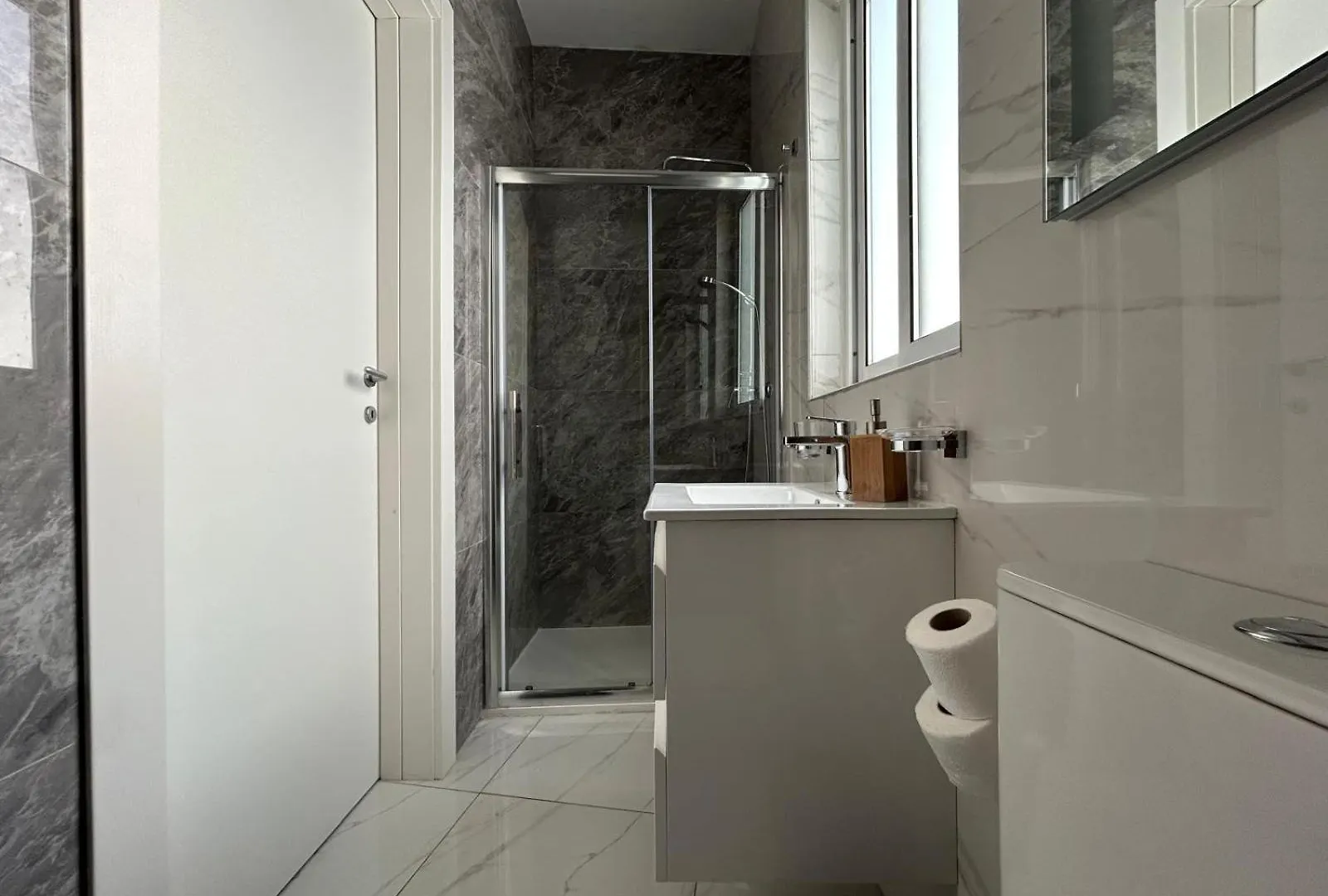 Exceptional 3-Bedroom Apartment, Sliema - Tigne Point! Malta