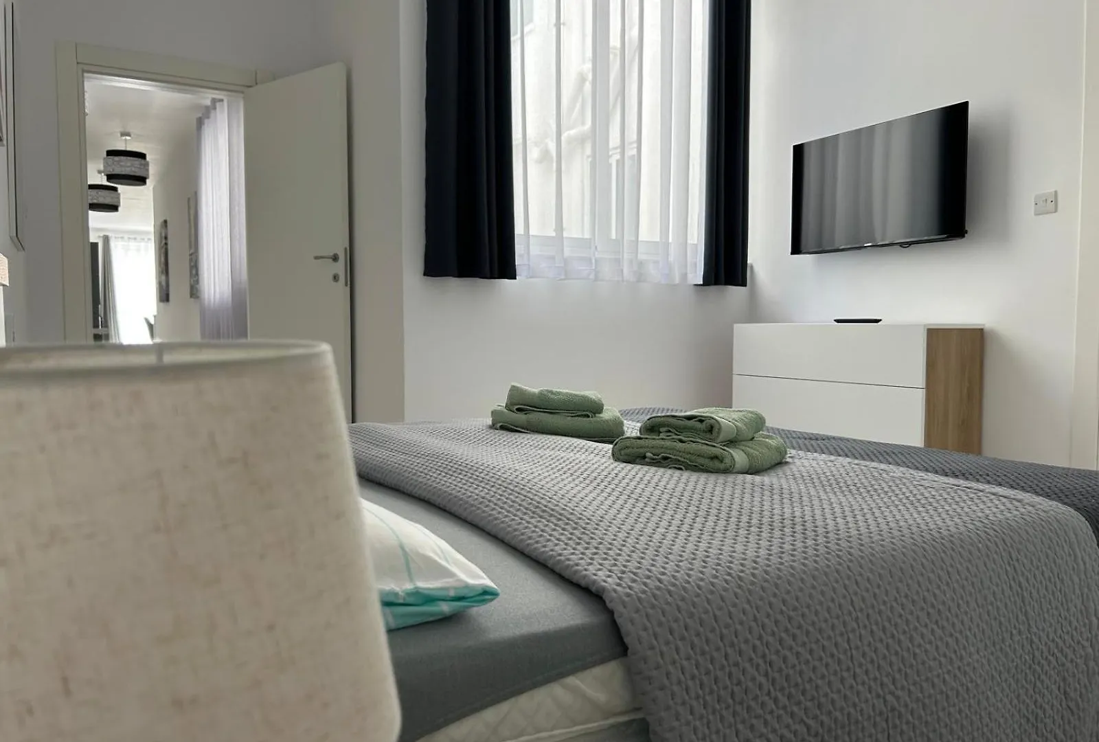 Exceptional 3-Bedroom Apartment, Sliema - Tigne Point! Apartment
