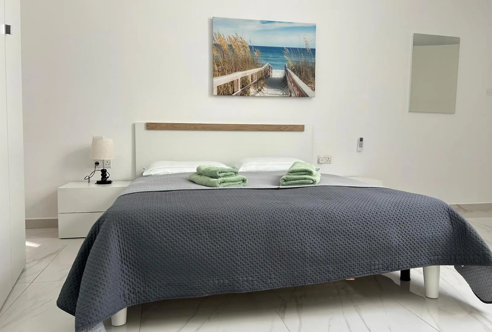Exceptional 3-Bedroom Apartment, Sliema - Tigne Point! Apartment